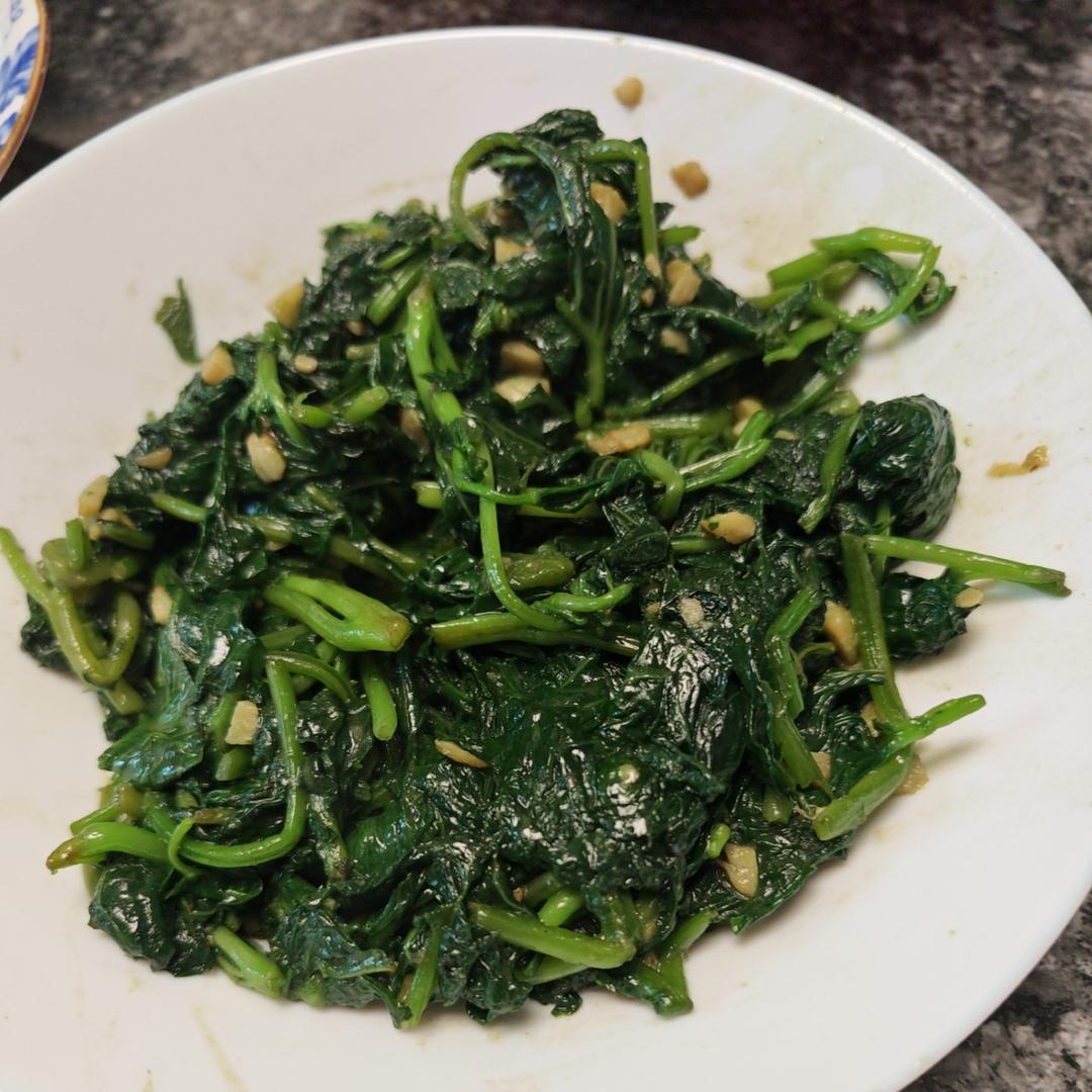 清炒红薯藤