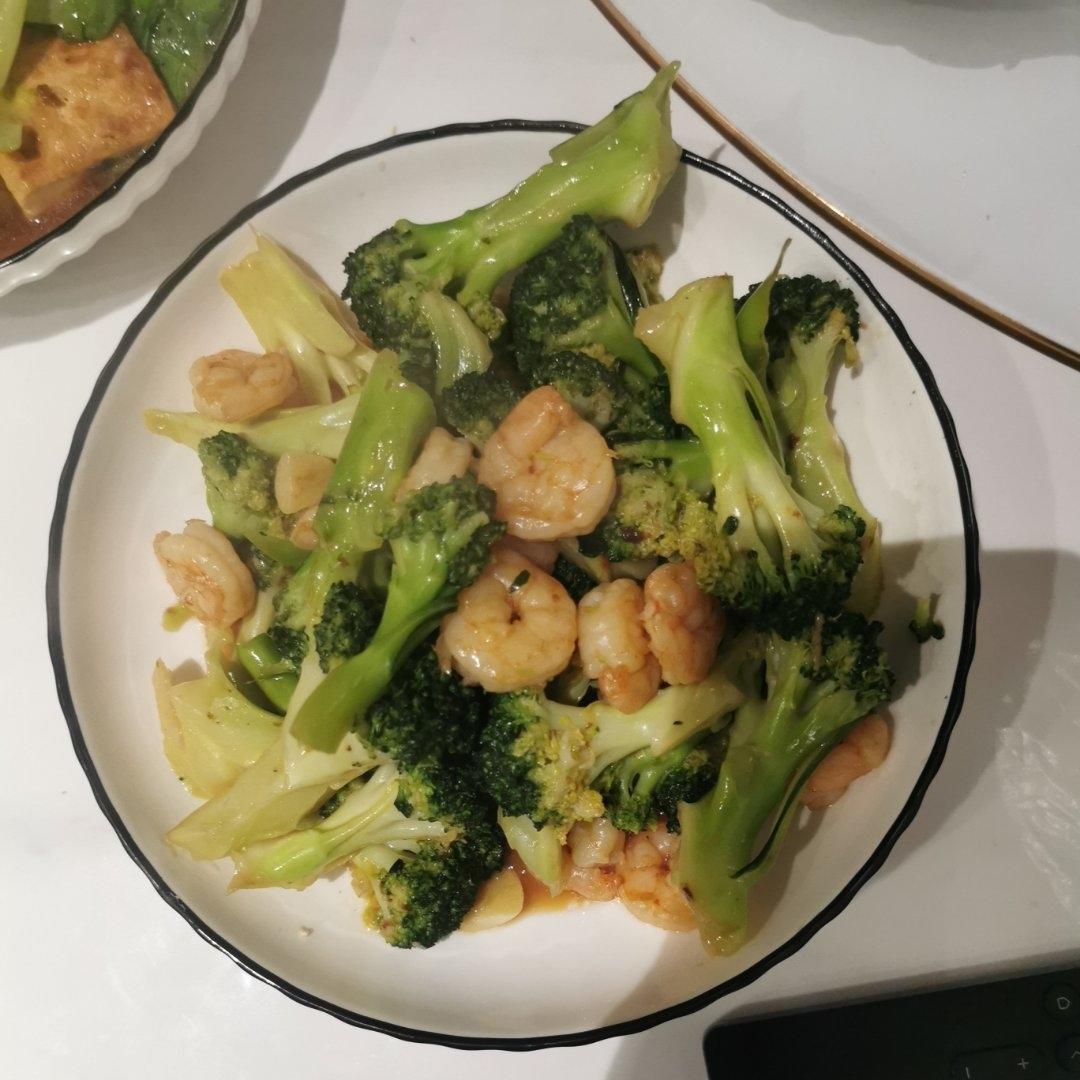 挑战100道家常菜｜半荤｜西兰花炒虾仁