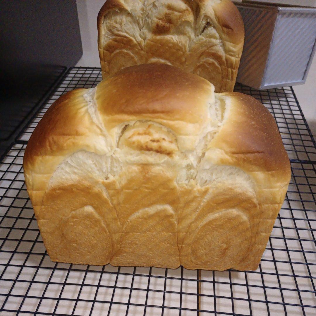 我认为最好吃的吐司🍞重磅奶油奶酪吐司（内含奶油奶酪馅料制作方法）