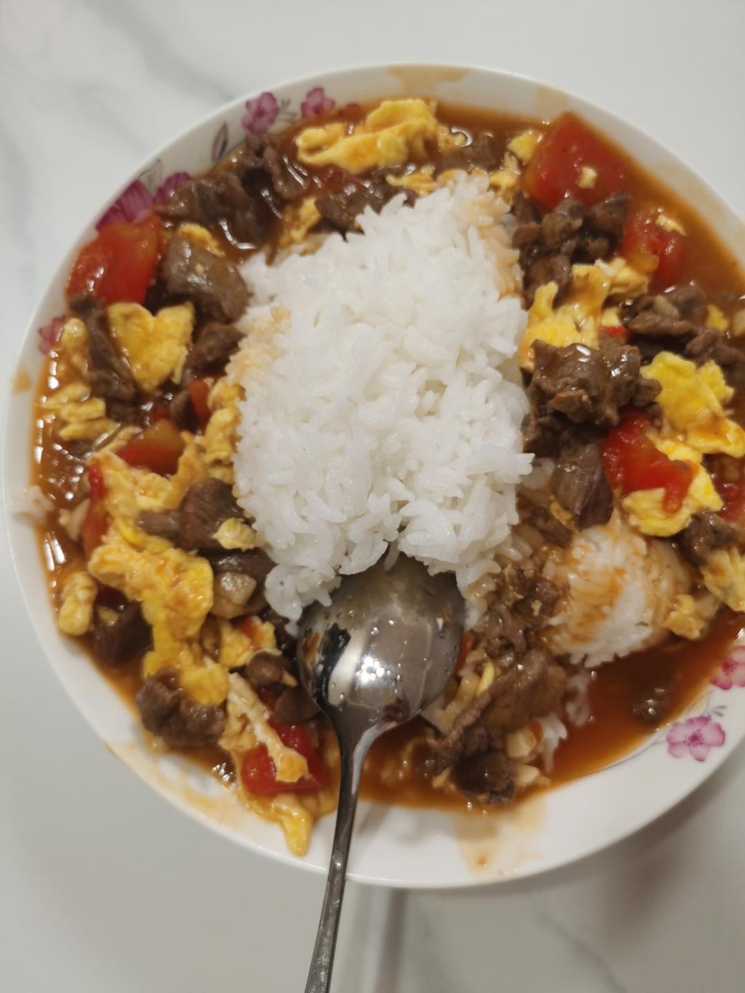 酸甜浓郁～超开胃🔥番茄滑蛋牛肉饭