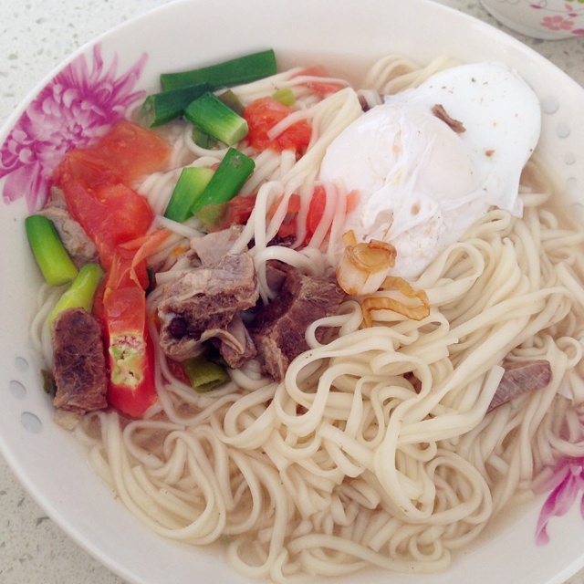 西红柿牛肉面