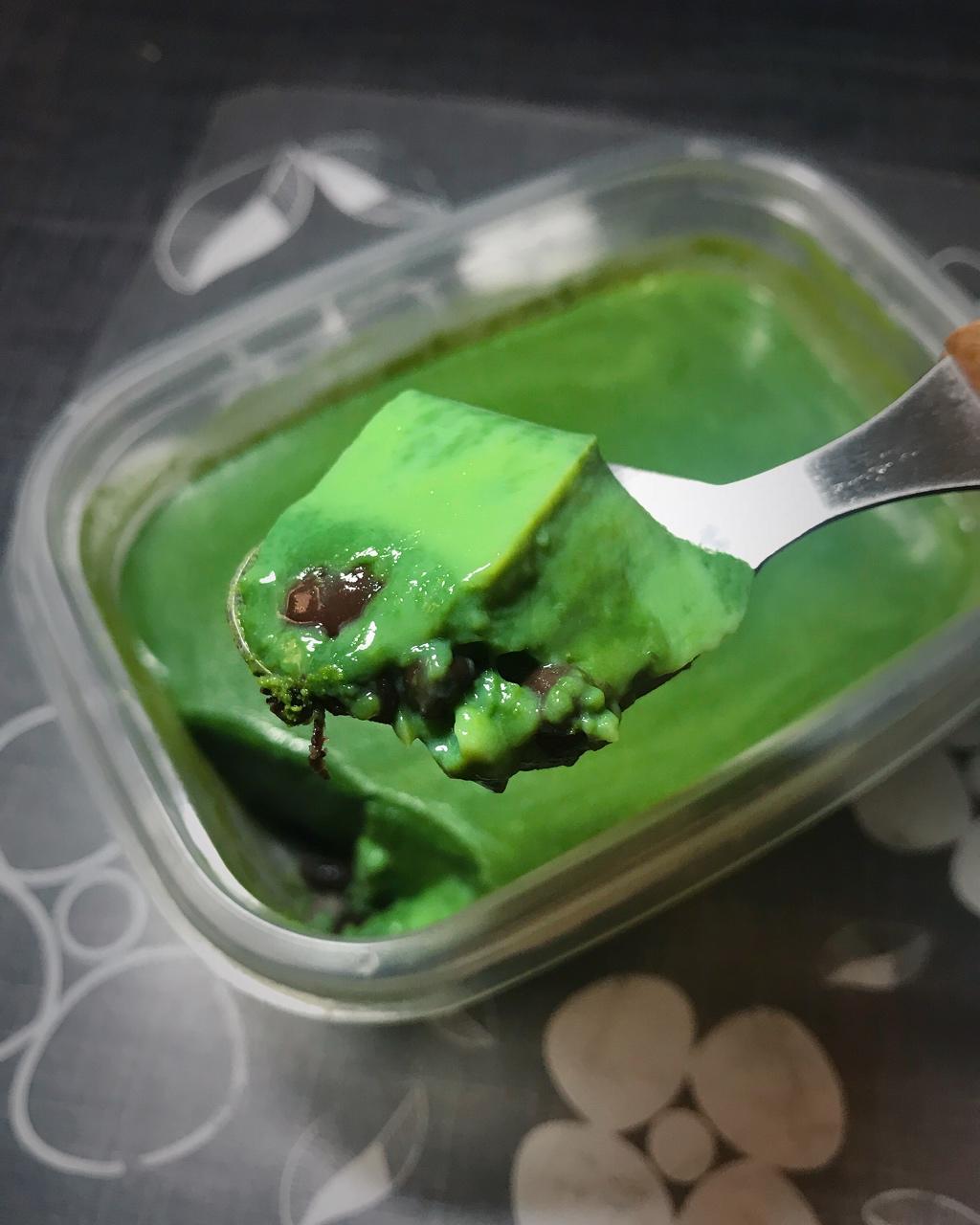 翡翠抹茶牛奶布丁