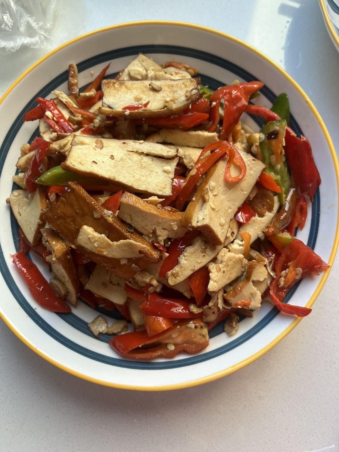 香干炒青椒（比荤菜还好吃的素菜）