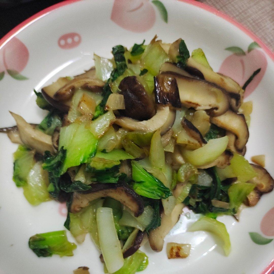 清炒香菇青菜