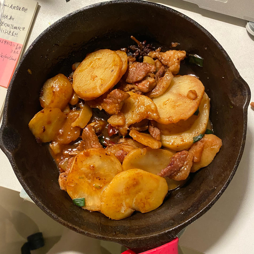 土豆烧肉片