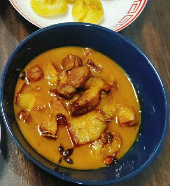 腻不腻--私房东坡肉盖饭