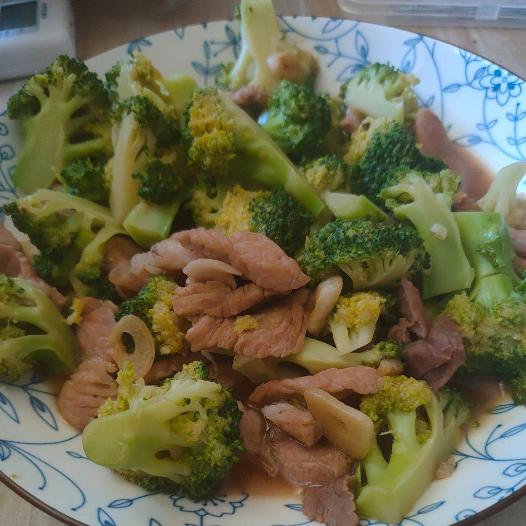 西蓝花炒肉