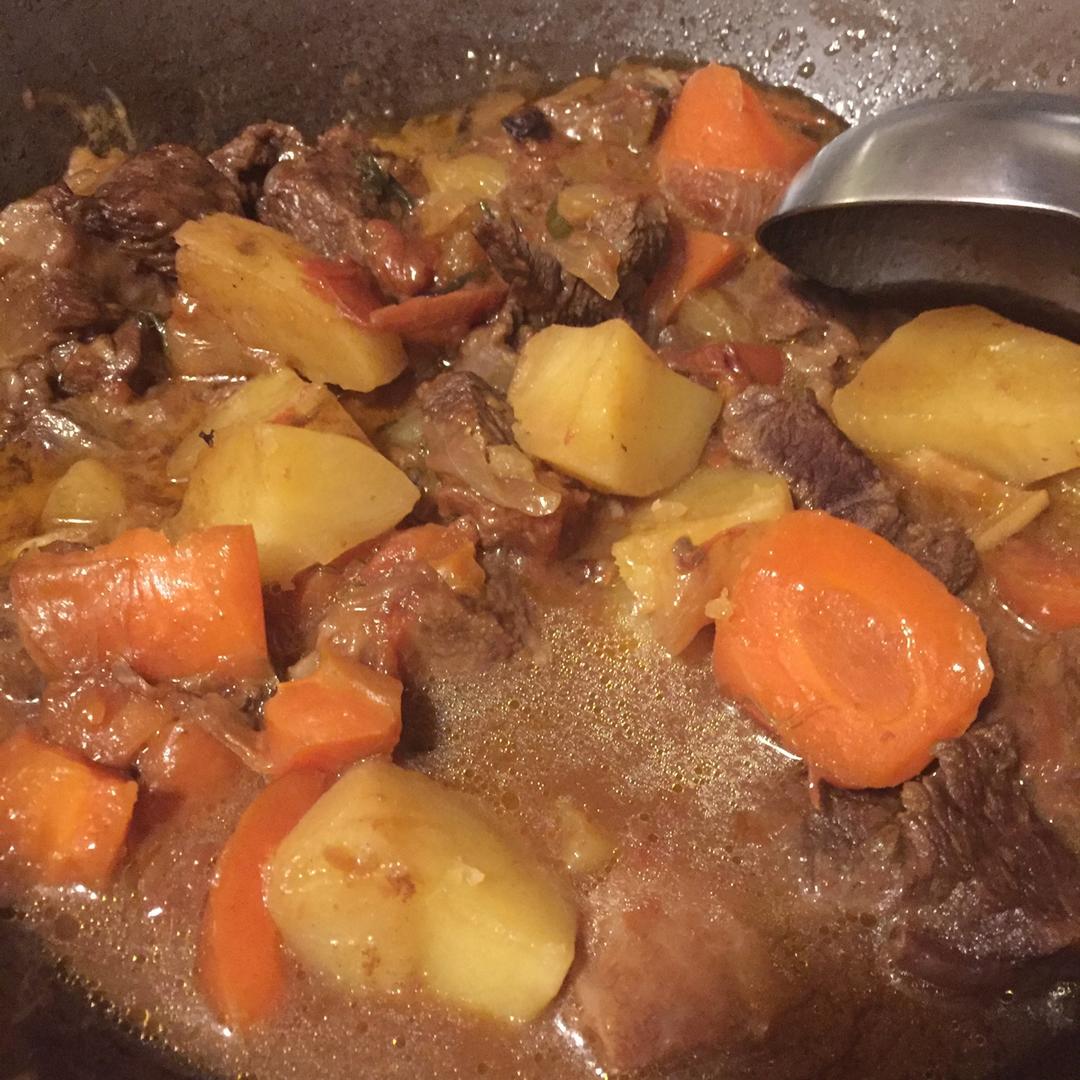 红烧牛肉土豆 （独家秘制）