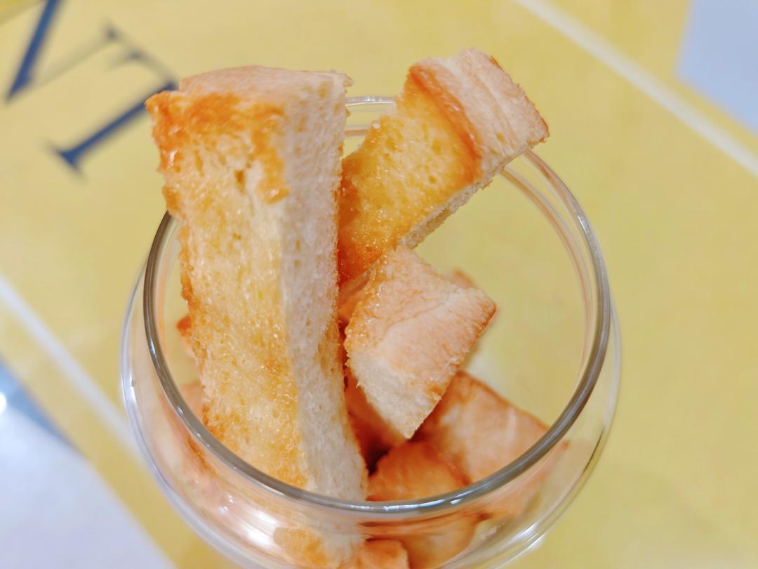 酥到掉渣的香烤面包干