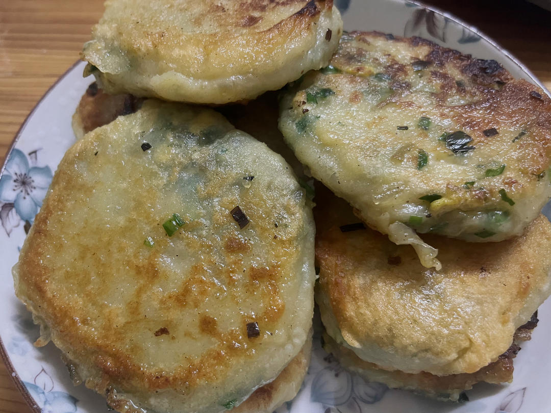 皮薄如纸的韭菜馅饼|免揉面法