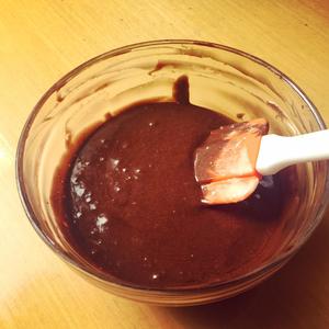 巧克力熔岩蛋糕[治愈系·甜品]的做法 步骤9