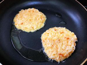 煎蛋米饼的做法 步骤2