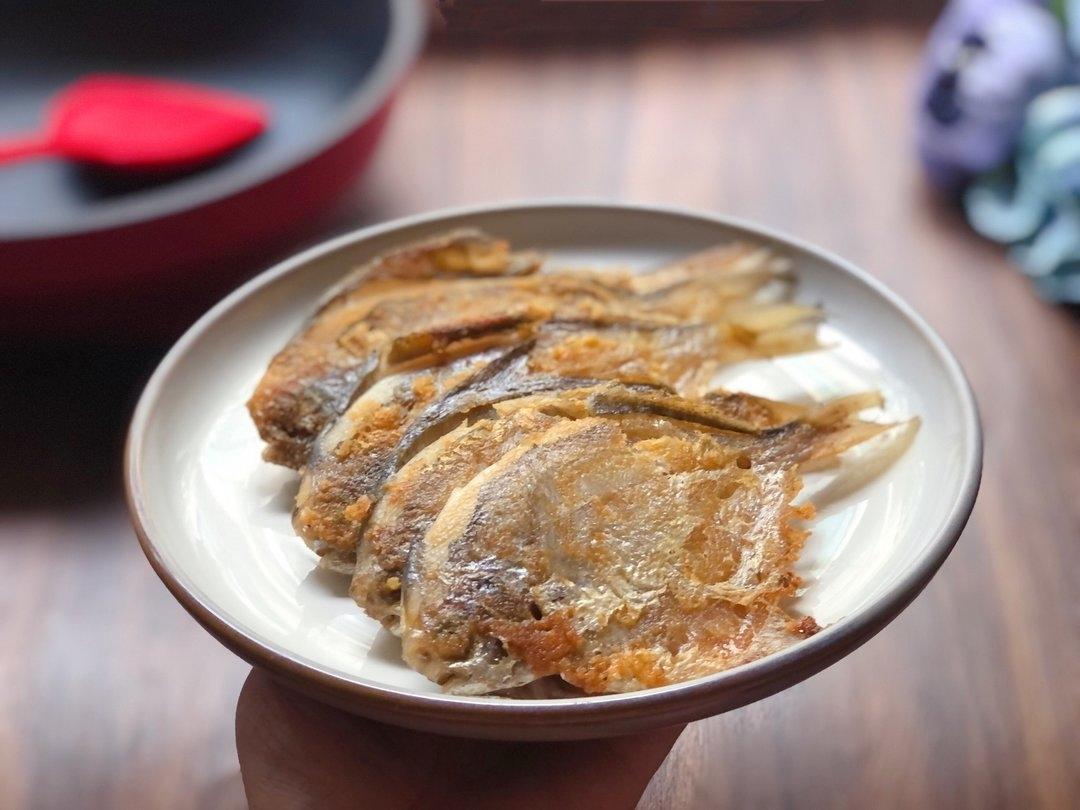 干煎小鲳鱼|马克西姆不粘锅的做法