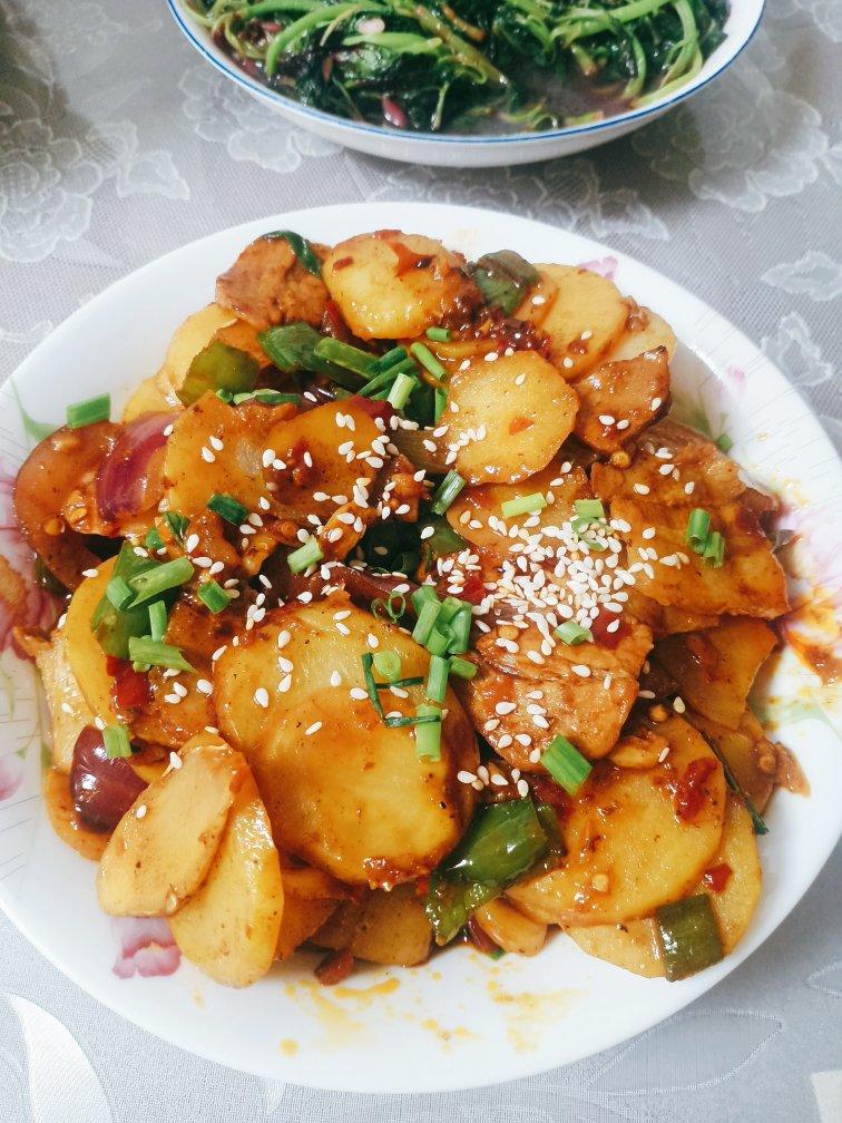 干锅土豆片