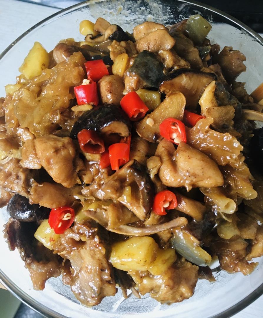 冬菇焖鸡