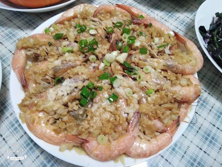 蒜蓉粉丝蒸大虾