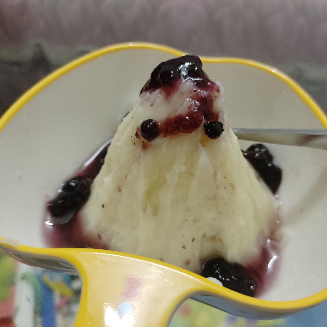 好吃又好看的甜品【蓝莓山药】