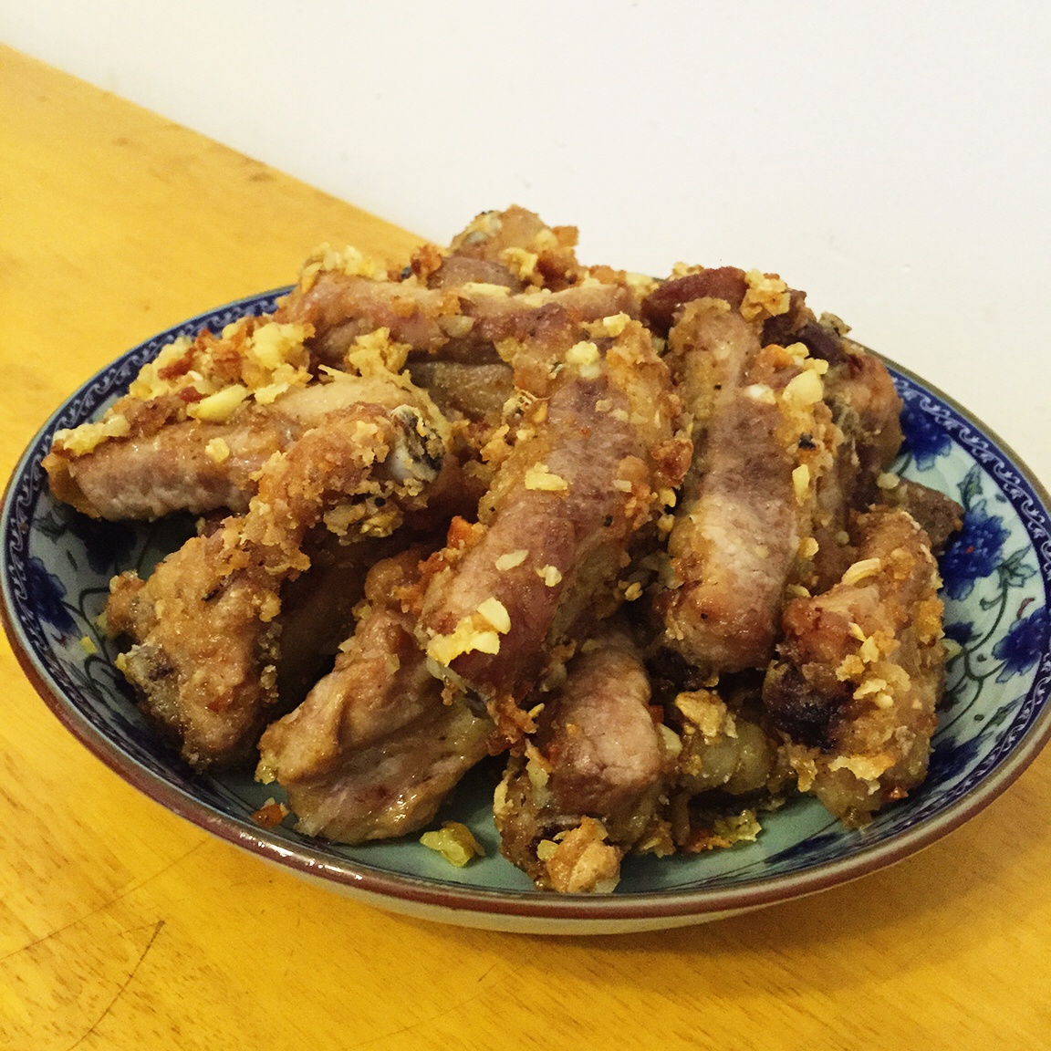 金牌蒜香排骨