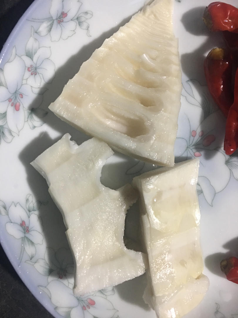 超级简单的腌酸笋