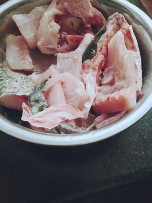 麻辣水煮草鱼🐟片的做法 步骤2
