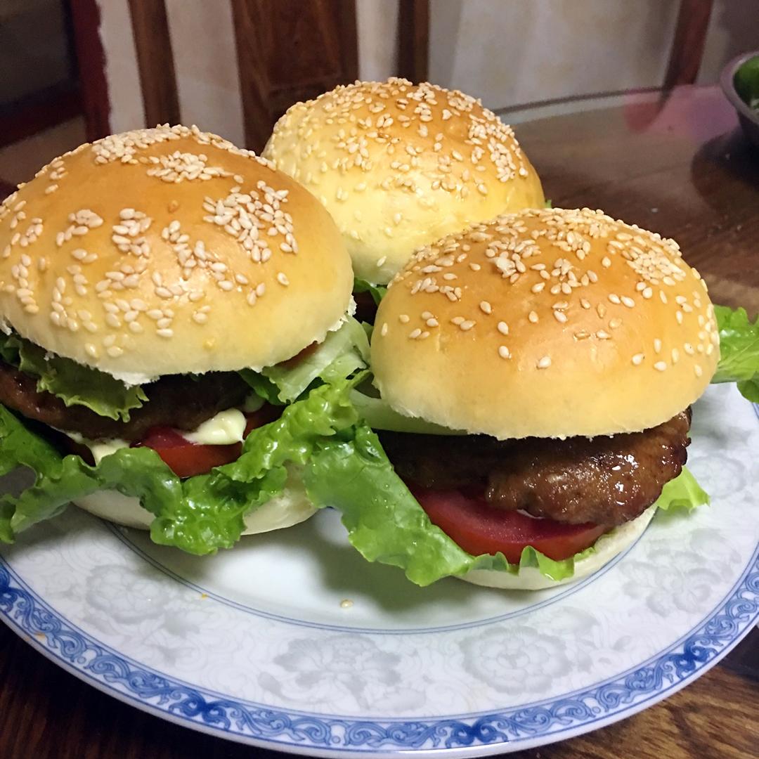 自制营养肉饼汉堡包