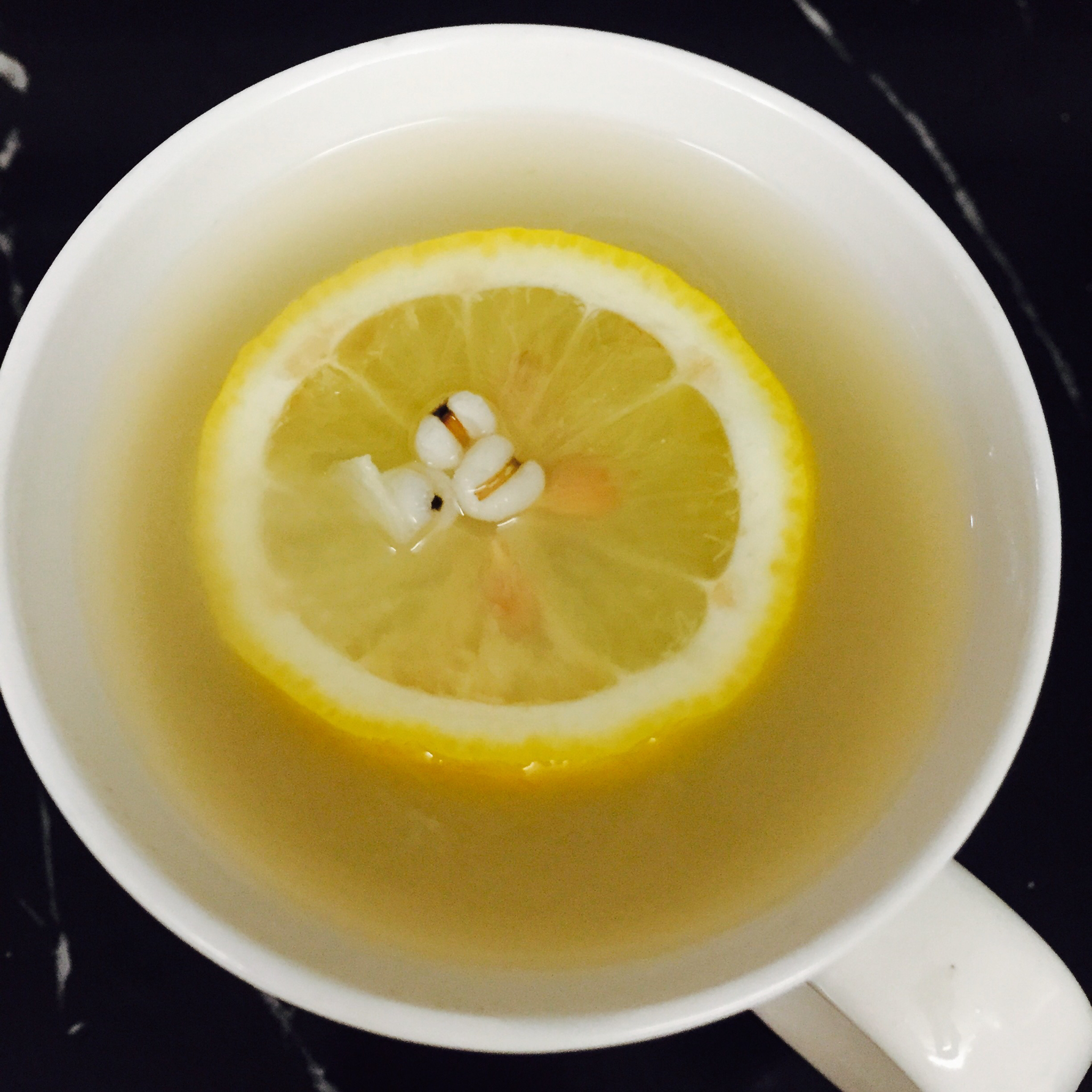 柠檬薏米水