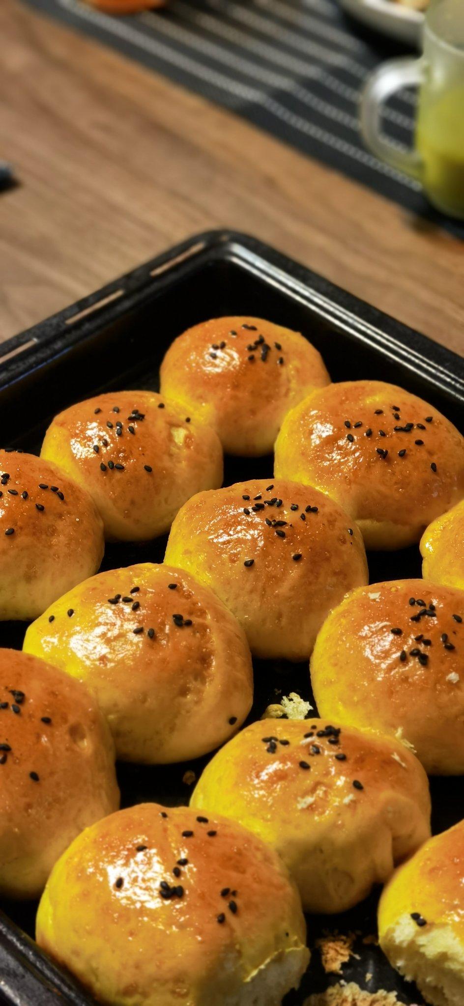 普通面粉做的柔软小餐包