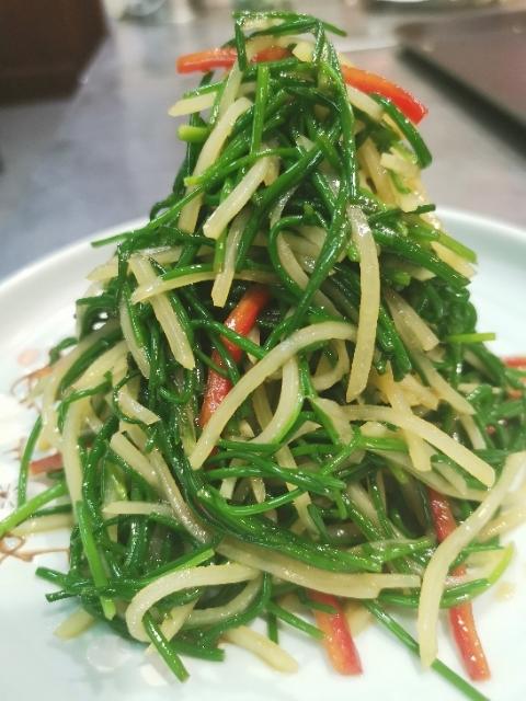 做的土豆丝拌沙葱土豆丝拌沙葱相关分类凉菜素菜随便看看该菜谱创建于