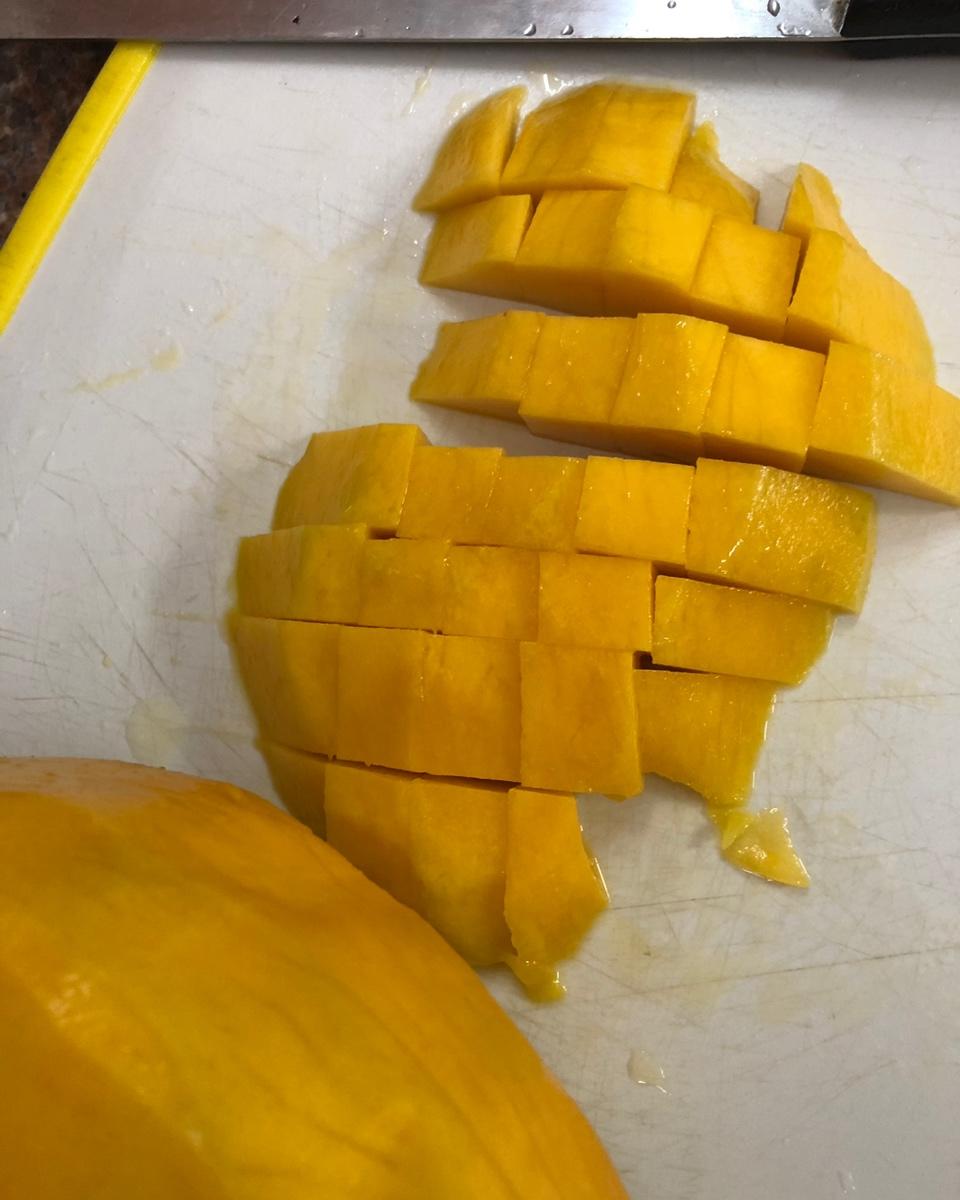 杨枝甘露（比满记还好吃的甜品）