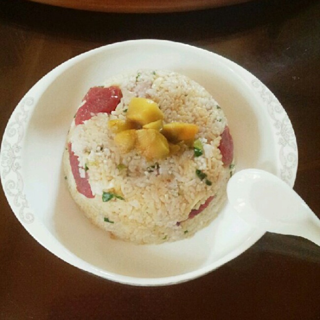 泡菜腊肠炒饭