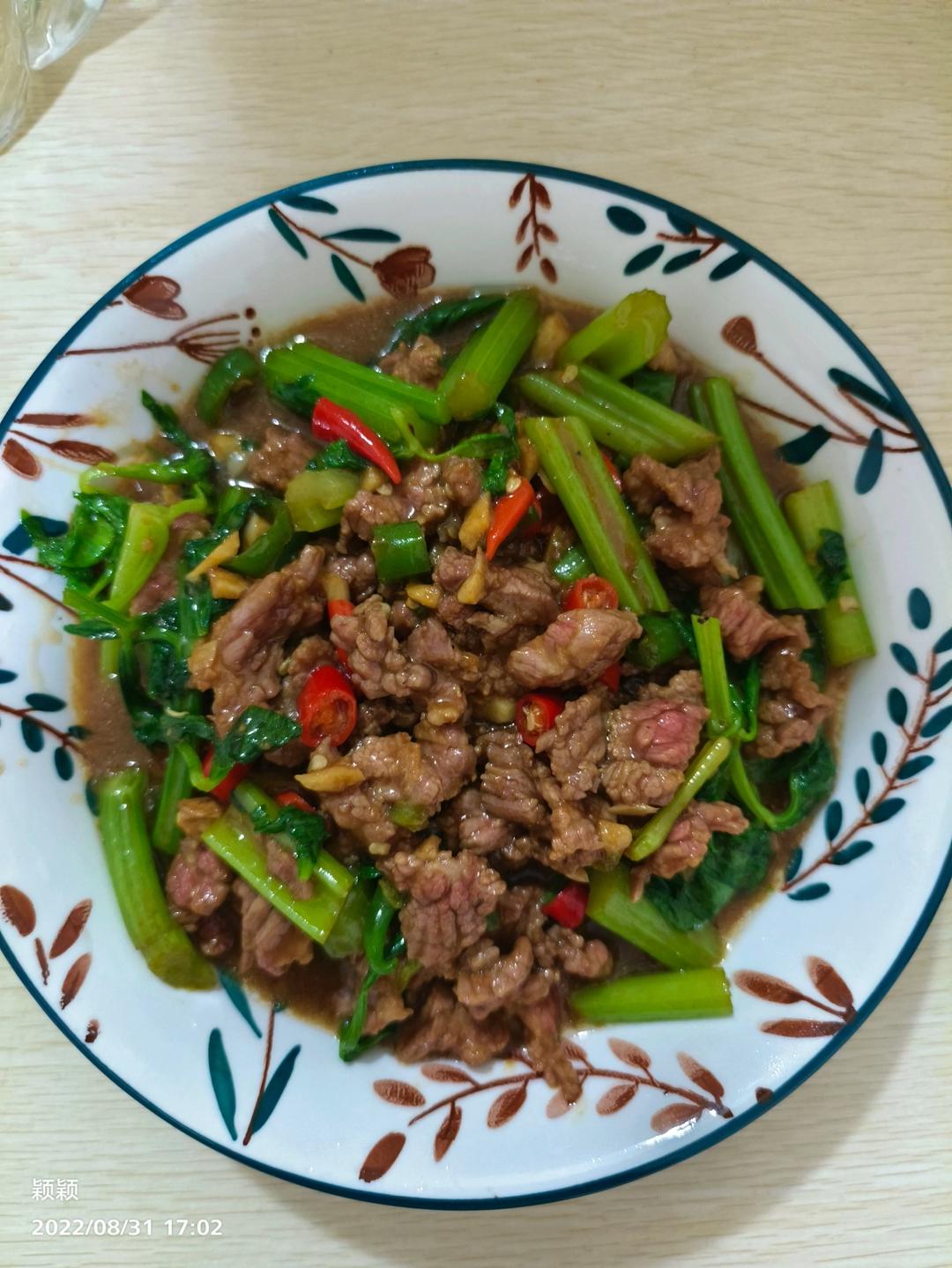 小炒牛肉（肉嫩味香）