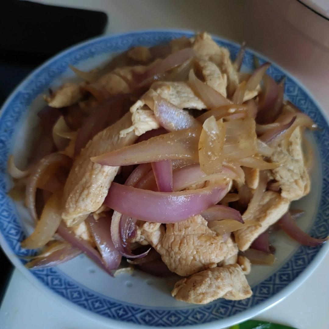 孜然鸡肉炒洋葱(低油低盐版)
