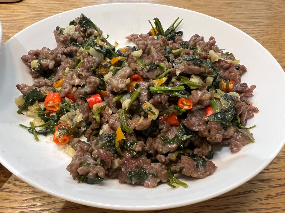 小炒黄牛肉，肉嫩味香！太好吃了简直是米饭杀手！