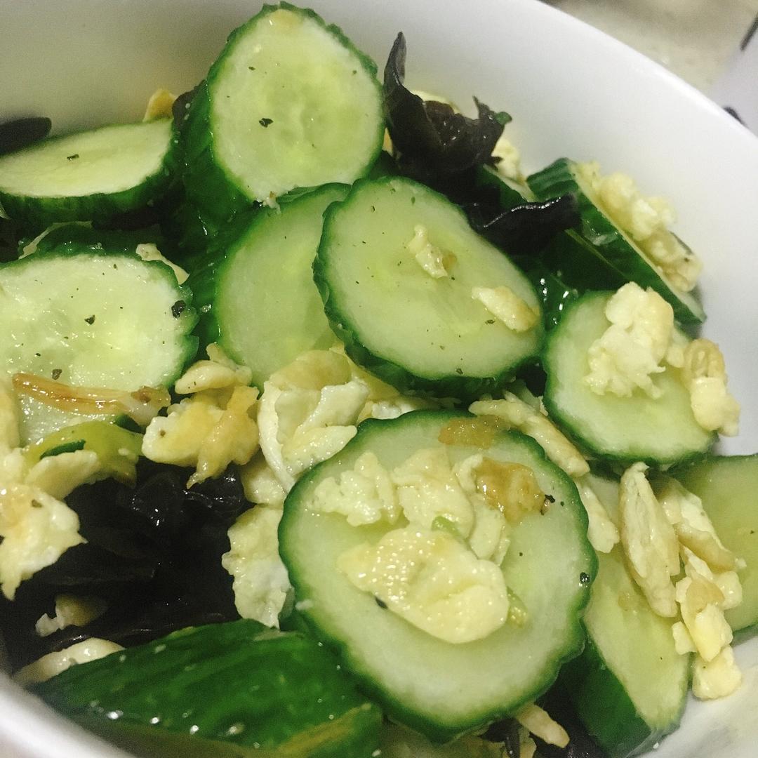 黄瓜木耳炒鸡蛋