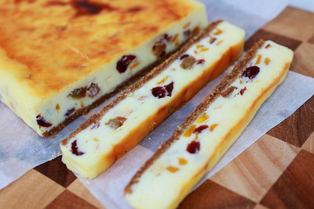 小小一块--果干乳酪蛋糕条
