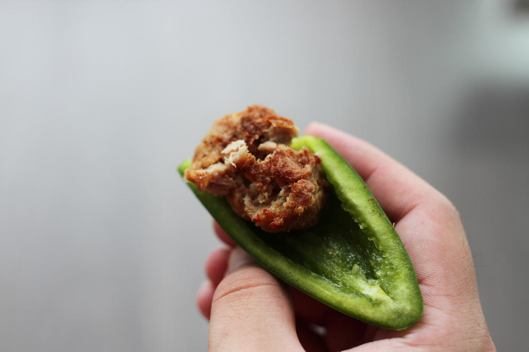 青椒烤鸡肉丸