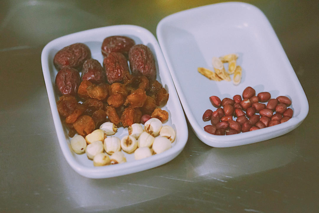 银耳枸杞红枣【3月北鼎养生壶食谱】