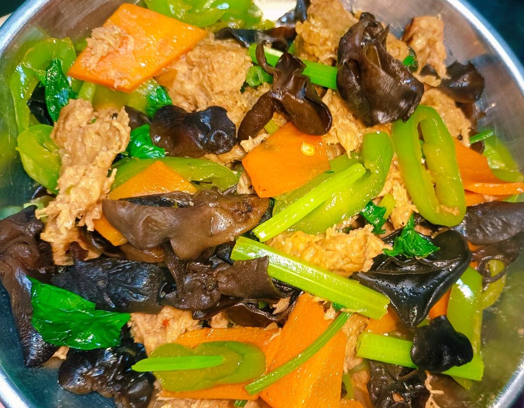 干锅素蚝皇三杯鸡