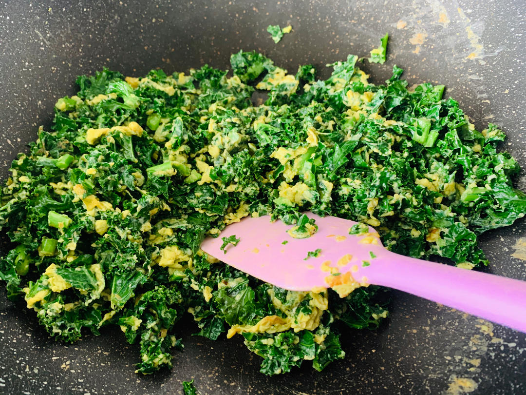 美国版香椿炒蛋：羽衣甘蓝炒鸡蛋，这下你不会嫌Kale难吃了！