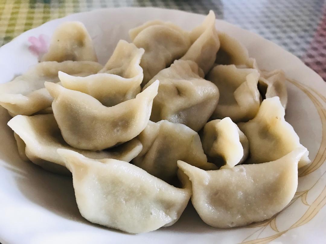 xuan浪漫满屋做的馄饨,饺子馅——芹菜猪肉虾仁馅