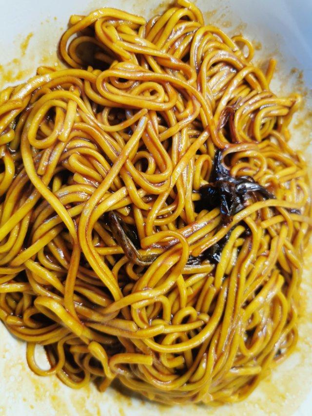 葱油拌面（快手简单，美味无敌）