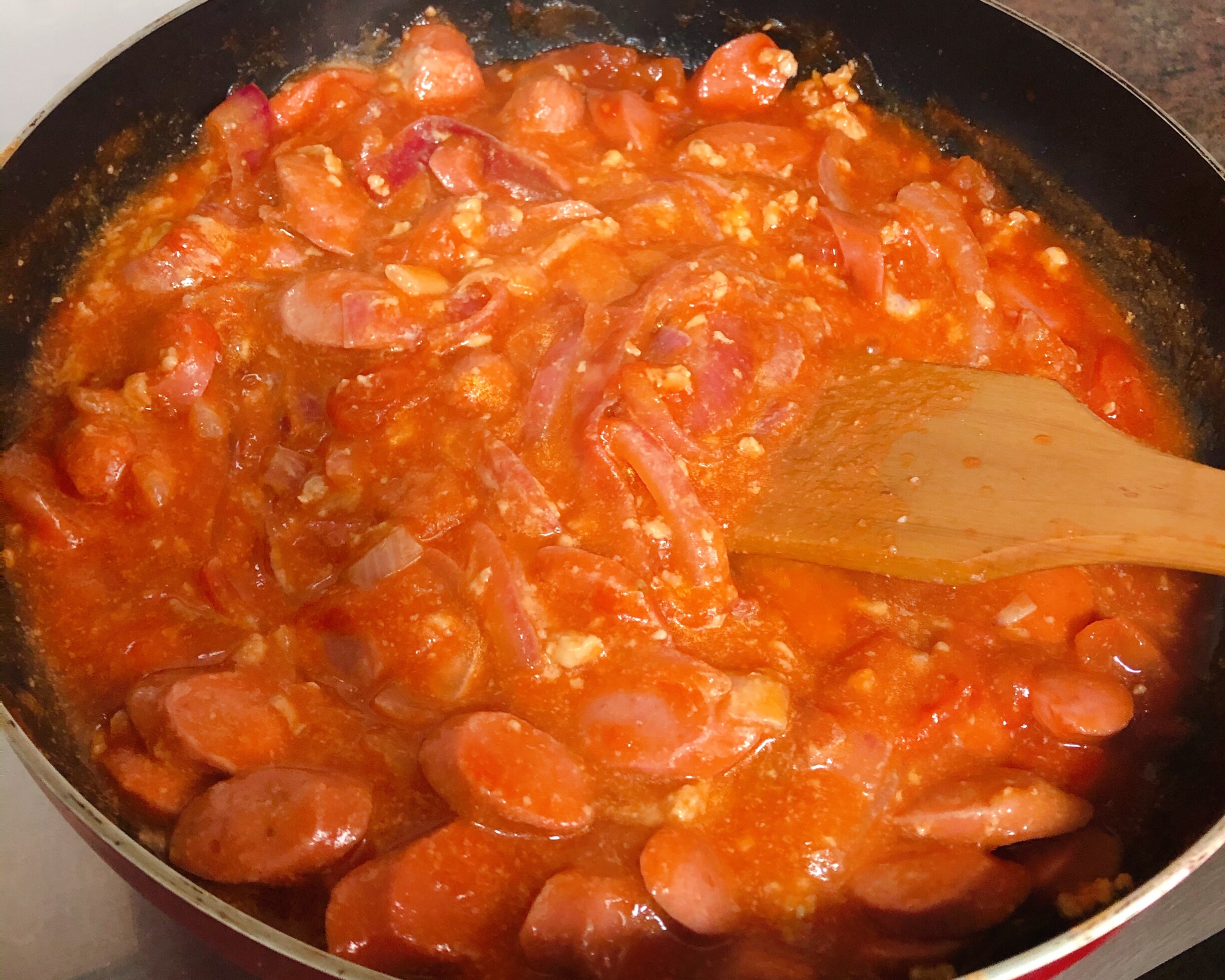 芝士番茄香肠肉酱意粉的做法 步骤2