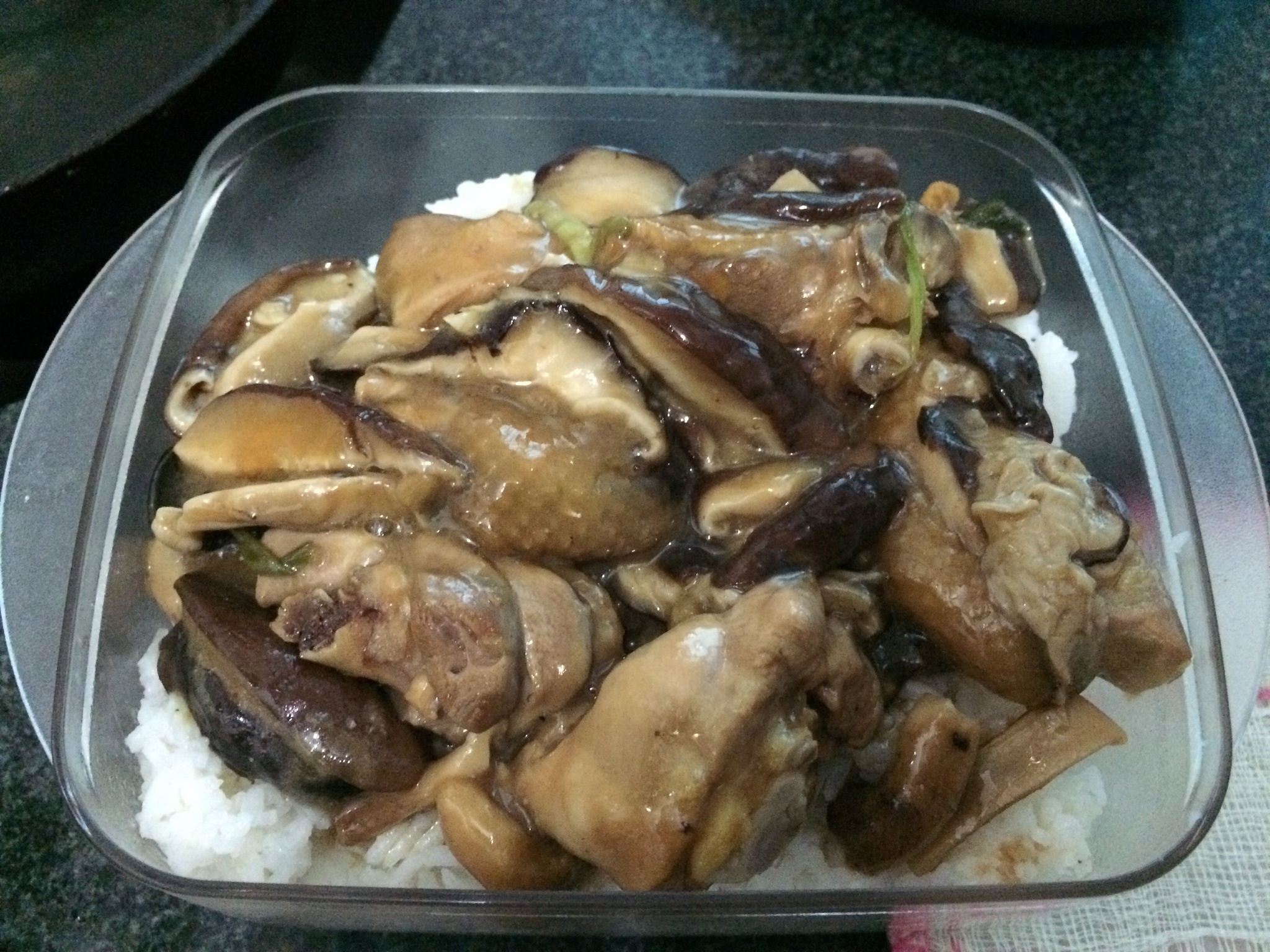 蚝油香菇炒鸡的做法