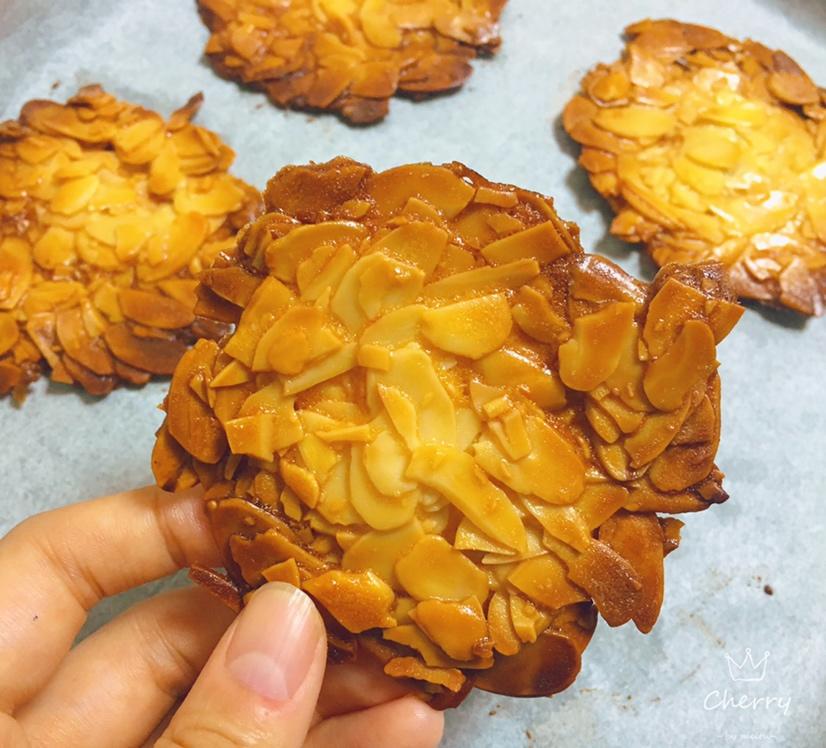 Pierre Herme的杏仁瓦片