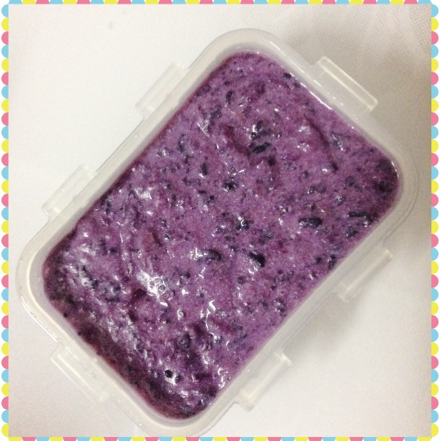 奶香紫薯黑米粥