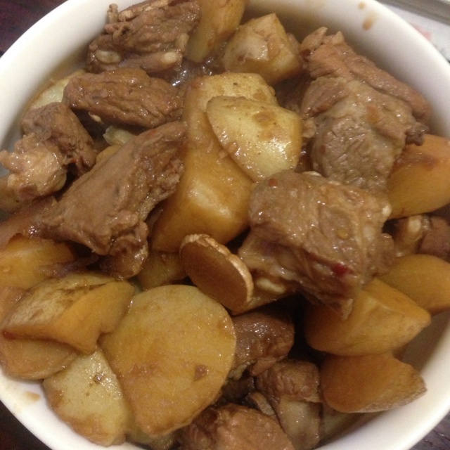 酱烧土豆排骨