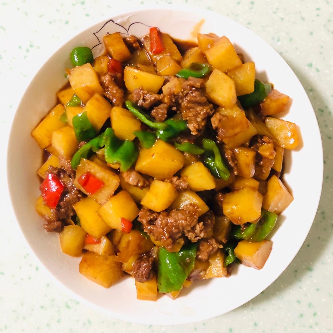 『青椒肉末土豆丁』
