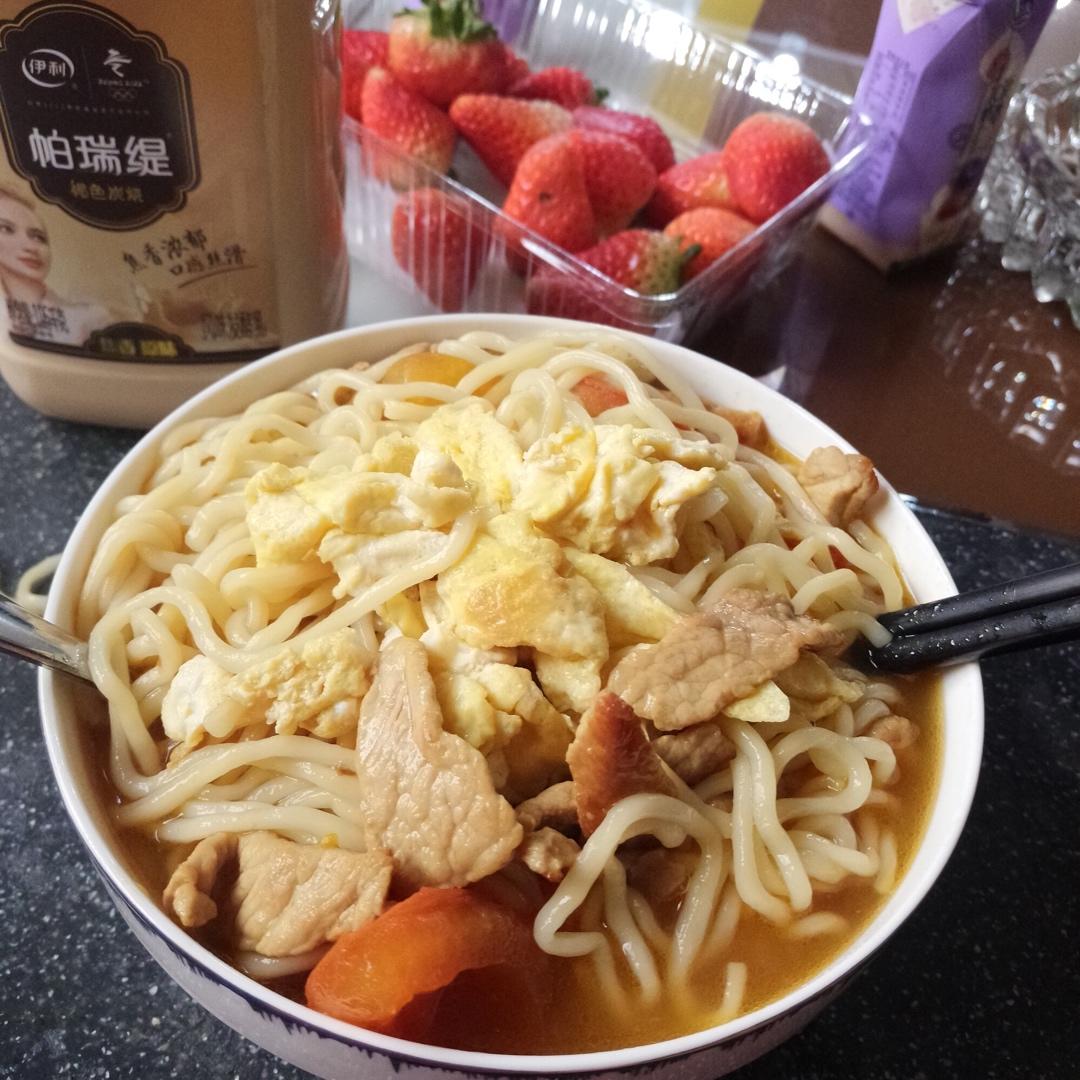 恨不得抱着锅舔的番茄鸡蛋面