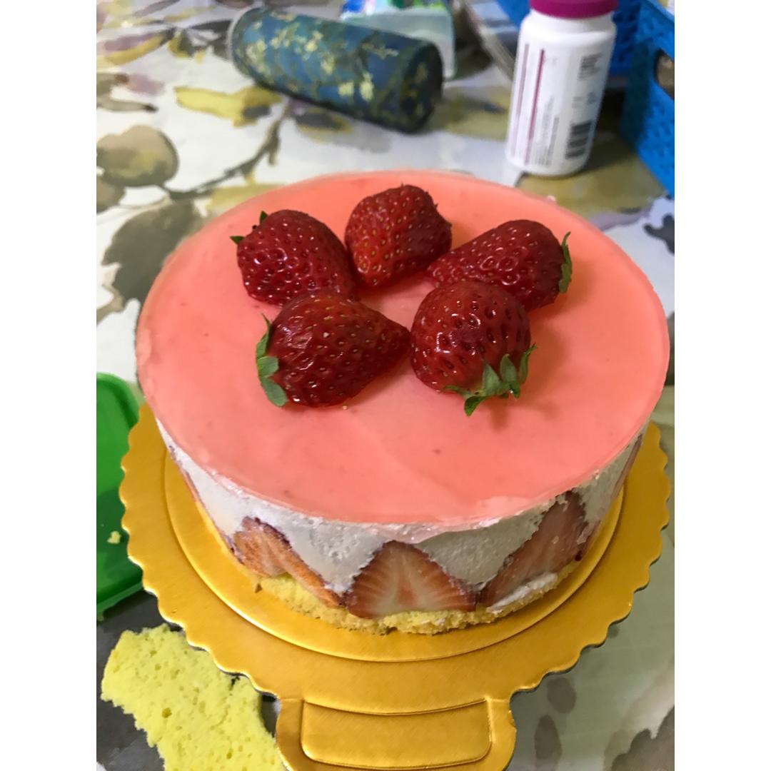 巧克力草莓慕斯蛋糕