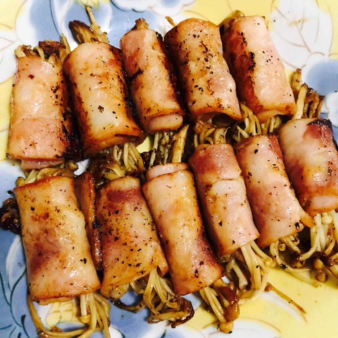 常常爱一阁做的烤五花肉五花肉金针菇